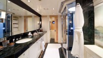 AERIE - Master Ensuite